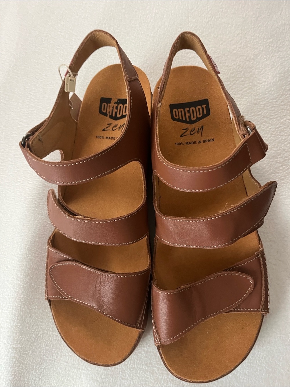 NWT 3-strap adjustable leather sandals - Picture 3 of 7